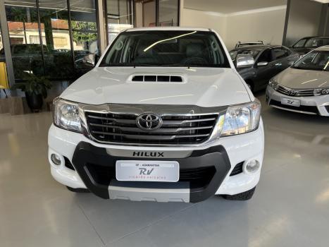 TOYOTA Hilux Caminhonete 3.0 4P 4X4 SRV TURBO DIESEL CABINE DUPLA AUTOMTICO, Foto 2