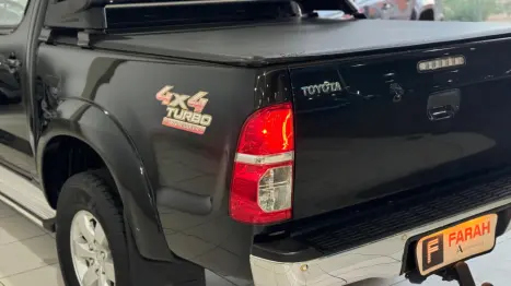 TOYOTA Hilux Caminhonete 3.0 16V 4P 4X4 SRV TURBO DIESEL CABINE DUPLA AUTOMTICO, Foto 11
