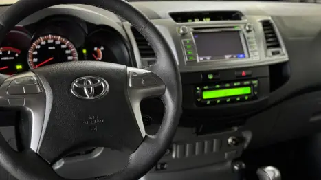 TOYOTA Hilux Caminhonete 3.0 16V 4P 4X4 SRV TURBO DIESEL CABINE DUPLA AUTOMTICO, Foto 19