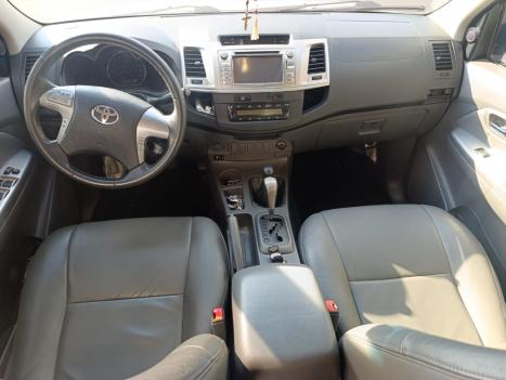 TOYOTA Hilux Caminhonete 3.0 16V 4P SRV TURBO DIESEL CABINE DUPLA, Foto 8