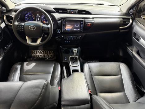 TOYOTA Hilux Caminhonete 2.8 16V SRX 4X4 TURBO DIESEL CABINE DUPLA AUTOMTICO, Foto 14