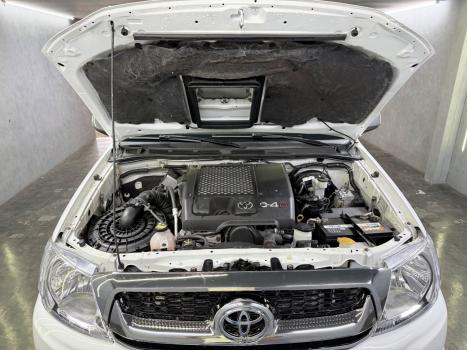 TOYOTA Hilux Caminhonete 3.0 4P 4X4 SRV TURBO DIESEL CABINE DUPLA AUTOMTICO, Foto 11