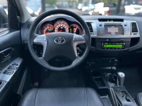 TOYOTA Hilux Caminhonete 3.0 16V 4P 4X4 SRV TURBO DIESEL, Foto 11