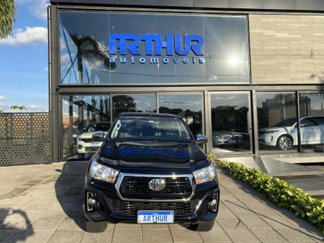 TOYOTA Hilux Caminhonete 2.7 16V 4P SRV FLEX CABINE DUPLA AUTOMTICO, Foto 2