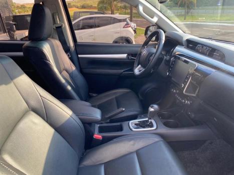 TOYOTA Hilux Caminhonete 2.8 16V SRV 4X4 DIESEL CABINE DUPLA AUTOMTICO, Foto 10