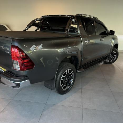 TOYOTA Hilux Caminhonete 2.7 16V 4P SRV FLEX CABINE DUPLA AUTOMTICO, Foto 6