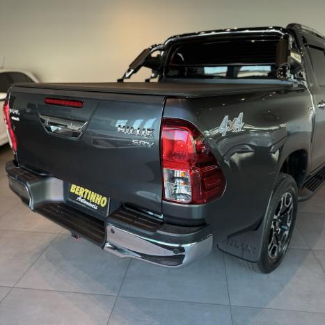 TOYOTA Hilux Caminhonete 2.7 16V 4P SRV FLEX CABINE DUPLA AUTOMTICO, Foto 7