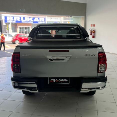 TOYOTA Hilux Caminhonete 2.7 16V 4P SR CABINE DUPLA AUTOMTICO, Foto 3