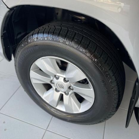 TOYOTA Hilux Caminhonete 2.7 16V 4P SR CABINE DUPLA AUTOMTICO, Foto 11