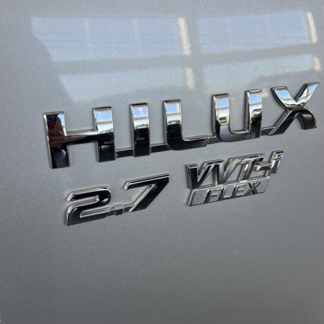 TOYOTA Hilux Caminhonete 2.7 16V 4P SR FLEX CABINE DUPLA AUTOMTICO, Foto 17