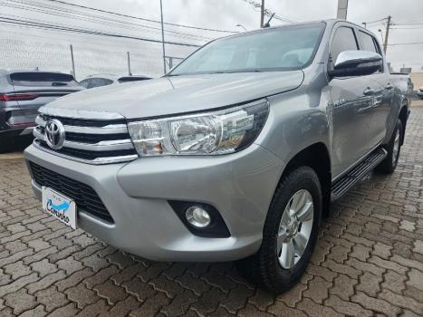 TOYOTA Hilux Caminhonete 2.8 16V SRV 4X4 DIESEL CABINE DUPLA AUTOMTICO, Foto 1