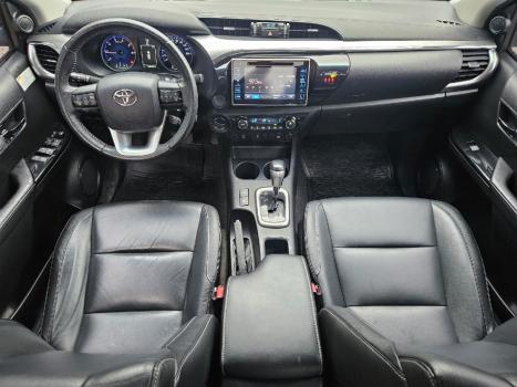 TOYOTA Hilux Caminhonete 2.8 16V SRV 4X4 DIESEL CABINE DUPLA AUTOMTICO, Foto 10