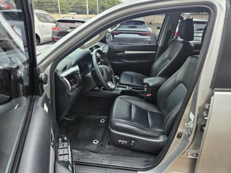 TOYOTA Hilux Caminhonete 2.8 16V SRV 4X4 DIESEL CABINE DUPLA AUTOMTICO, Foto 11