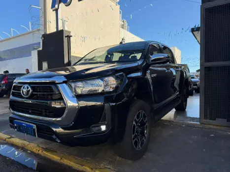 TOYOTA Hilux Caminhonete 2.8 16V SRV 4X4 DIESEL CABINE DUPLA AUTOMTICO, Foto 5