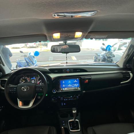 TOYOTA Hilux Caminhonete 2.8 16V SRV 4X4 DIESEL CABINE DUPLA AUTOMTICO, Foto 4