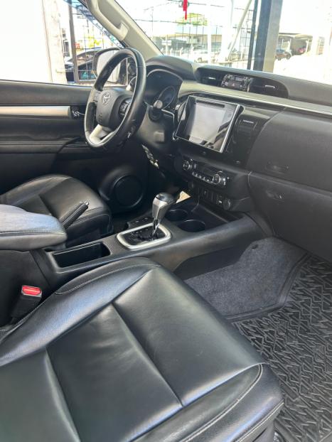 TOYOTA Hilux Caminhonete 2.7 16V 4P SR FLEX CABINE DUPLA AUTOMTICO, Foto 5