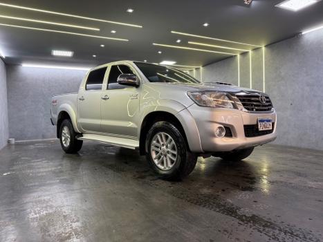 TOYOTA Hilux Caminhonete 3.0 4P 4X4 SRV TURBO DIESEL CABINE DUPLA AUTOMTICO, Foto 2