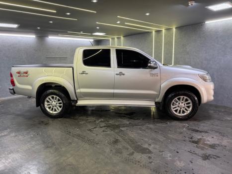 TOYOTA Hilux Caminhonete 3.0 4P 4X4 SRV TURBO DIESEL CABINE DUPLA AUTOMTICO, Foto 5