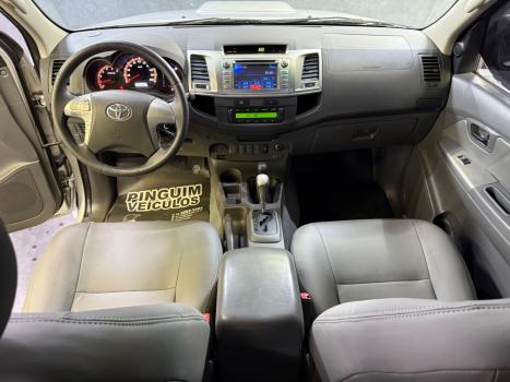 TOYOTA Hilux Caminhonete 3.0 4P 4X4 SRV TURBO DIESEL CABINE DUPLA AUTOMTICO, Foto 9