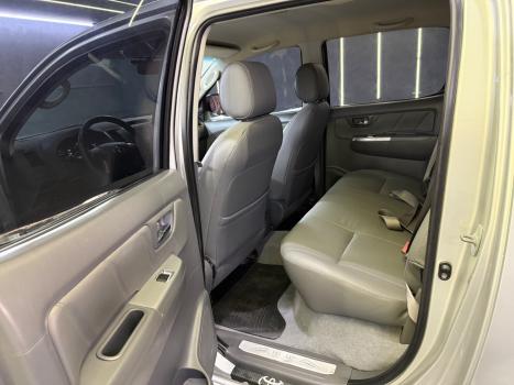 TOYOTA Hilux Caminhonete 3.0 4P 4X4 SRV TURBO DIESEL CABINE DUPLA AUTOMTICO, Foto 11