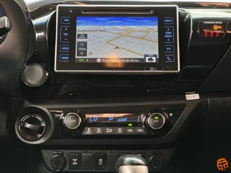 TOYOTA Hilux Caminhonete 2.8 16V SRV 4X4 DIESEL CABINE DUPLA AUTOMTICO, Foto 13