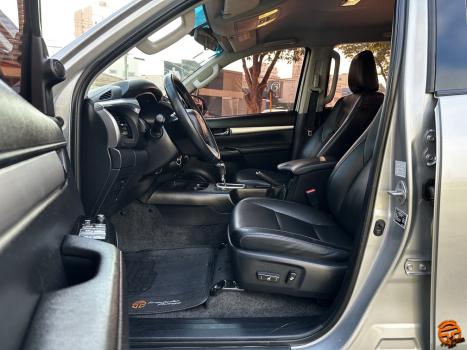 TOYOTA Hilux Caminhonete 2.8 16V SRV 4X4 DIESEL CABINE DUPLA AUTOMTICO, Foto 14