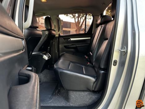 TOYOTA Hilux Caminhonete 2.8 16V SRV 4X4 DIESEL CABINE DUPLA AUTOMTICO, Foto 16