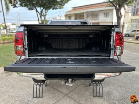 TOYOTA Hilux Caminhonete 2.8 16V SRV 4X4 DIESEL CABINE DUPLA AUTOMTICO, Foto 19
