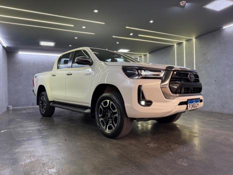 TOYOTA Hilux Caminhonete 2.8 16V SRX 4X4 TURBO DIESEL CABINE DUPLA AUTOMTICO, Foto 2