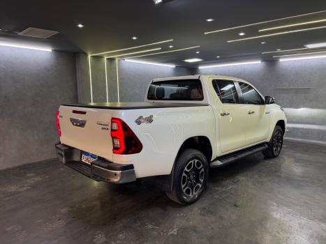 TOYOTA Hilux Caminhonete 2.8 16V SRX 4X4 TURBO DIESEL CABINE DUPLA AUTOMTICO, Foto 5