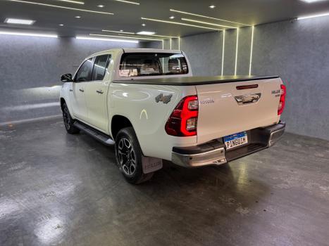 TOYOTA Hilux Caminhonete 2.8 16V SRX 4X4 TURBO DIESEL CABINE DUPLA AUTOMTICO, Foto 6