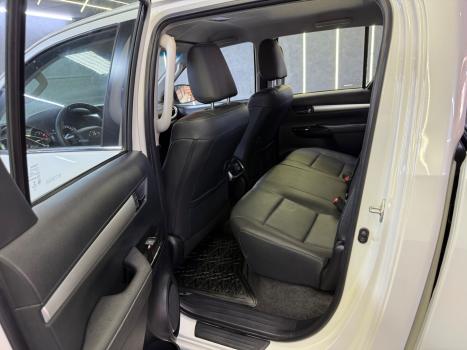 TOYOTA Hilux Caminhonete 2.8 16V SRX 4X4 TURBO DIESEL CABINE DUPLA AUTOMTICO, Foto 12