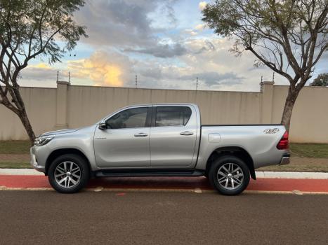 TOYOTA Hilux Caminhonete 2.8 16V SRX 4X4 DIESEL CABINE DUPLA AUTOMTICO, Foto 3