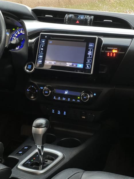 TOYOTA Hilux Caminhonete 2.8 16V SRX 4X4 DIESEL CABINE DUPLA AUTOMTICO, Foto 13