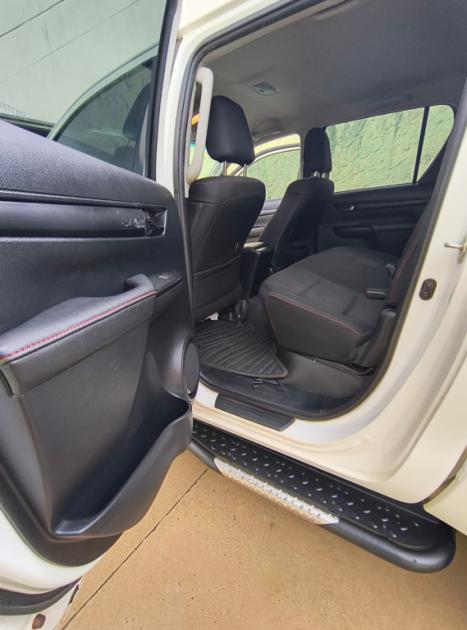 TOYOTA Hilux Caminhonete 2.8 16V 4P SR 4X4 DIESEL CHALLENGE CABINE DUPLA AUTOMTICO, Foto 3