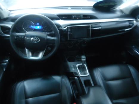 TOYOTA Hilux Caminhonete 2.7 16V 4P SRV FLEX CABINE DUPLA AUTOMTICO, Foto 4