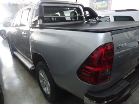 TOYOTA Hilux Caminhonete 2.7 16V 4P SRV FLEX CABINE DUPLA AUTOMTICO, Foto 6