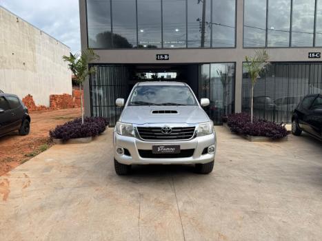 TOYOTA Hilux Caminhonete 3.0 4P 4X4 DIESEL CABINE DUPLA, Foto 2