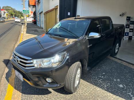 TOYOTA Hilux Caminhonete 2.8 16V SRV 4X4 DIESEL CABINE DUPLA AUTOMTICO, Foto 3