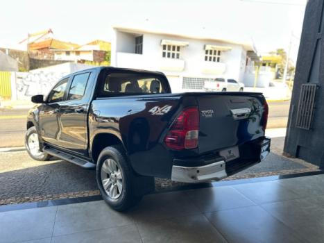 TOYOTA Hilux Caminhonete 2.8 16V SRV 4X4 DIESEL CABINE DUPLA AUTOMTICO, Foto 6