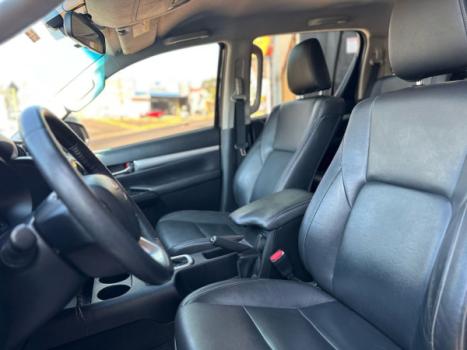 TOYOTA Hilux Caminhonete 2.8 16V SRV 4X4 DIESEL CABINE DUPLA AUTOMTICO, Foto 15