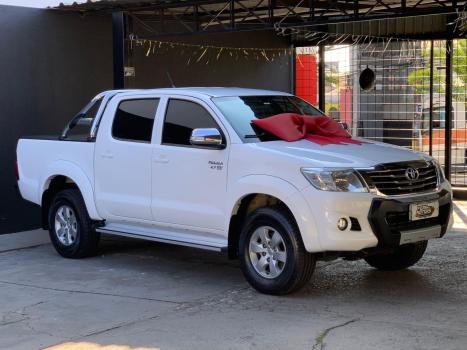 TOYOTA Hilux Caminhonete 2.7 16V 4P SR CABINE DUPLA AUTOMTICO, Foto 1