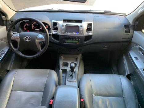 TOYOTA Hilux Caminhonete 2.7 16V 4P SR CABINE DUPLA AUTOMTICO, Foto 6