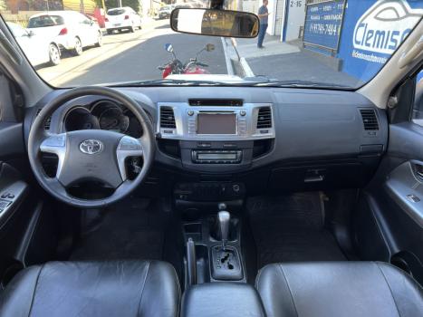 TOYOTA Hilux Caminhonete 3.0 4P 4X4 SRV TURBO DIESEL CABINE DUPLA AUTOMTICO, Foto 7