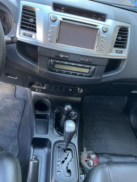 TOYOTA Hilux Caminhonete 3.0 4P 4X4 SRV TURBO DIESEL CABINE DUPLA AUTOMTICO, Foto 10