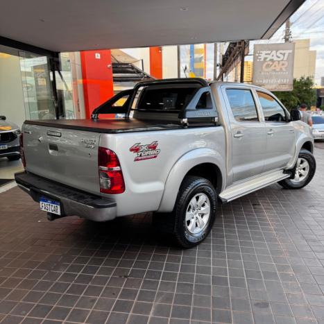 TOYOTA Hilux Caminhonete 3.0 4P 4X4 SRV TURBO DIESEL CABINE DUPLA AUTOMTICO, Foto 5