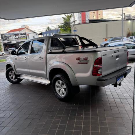 TOYOTA Hilux Caminhonete 3.0 4P 4X4 SRV TURBO DIESEL CABINE DUPLA AUTOMTICO, Foto 6