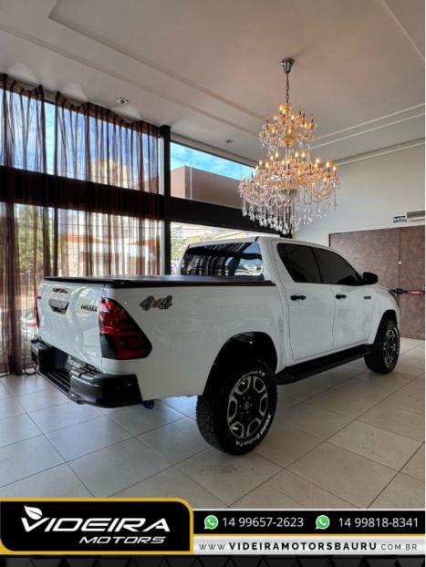 TOYOTA Hilux Caminhonete 2.8 4P 4X4 DIESEL CABINE DUPLA, Foto 6