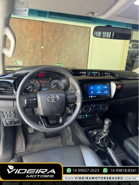 TOYOTA Hilux Caminhonete 2.8 4P 4X4 DIESEL CABINE DUPLA, Foto 9