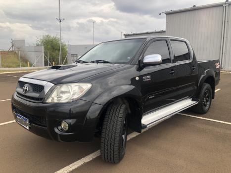 TOYOTA Hilux Caminhonete 3.0 4P 4X4 SRV TURBO DIESEL CABINE DUPLA AUTOMTICO, Foto 2